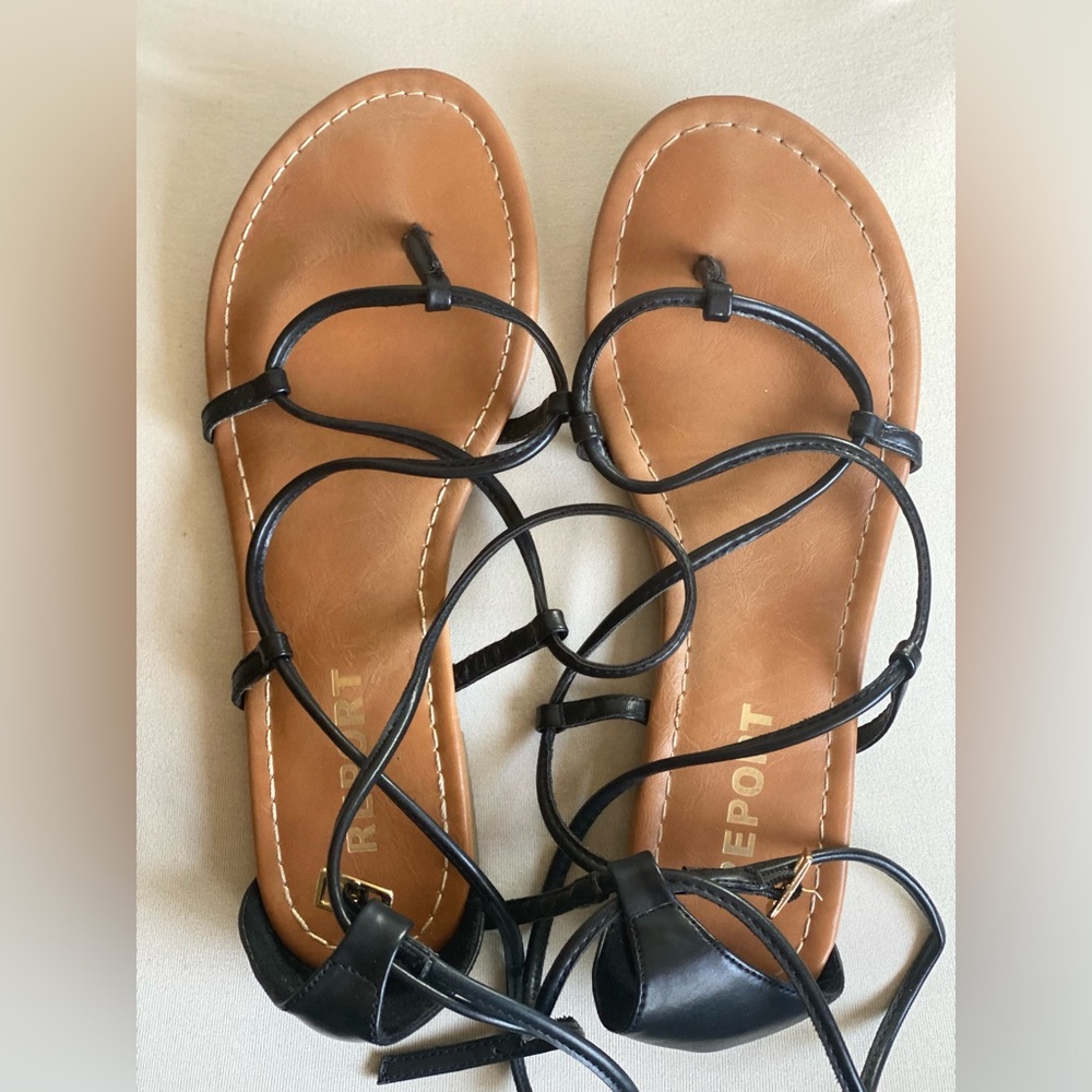 Flat Grecian style black strap REPORT Sandles